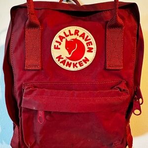 Fjalraven mini red backpack